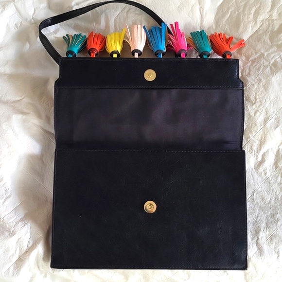 Ladies leather envelope purse, snap closure, zipper pocket inside, tassels - Picture 5 of 15